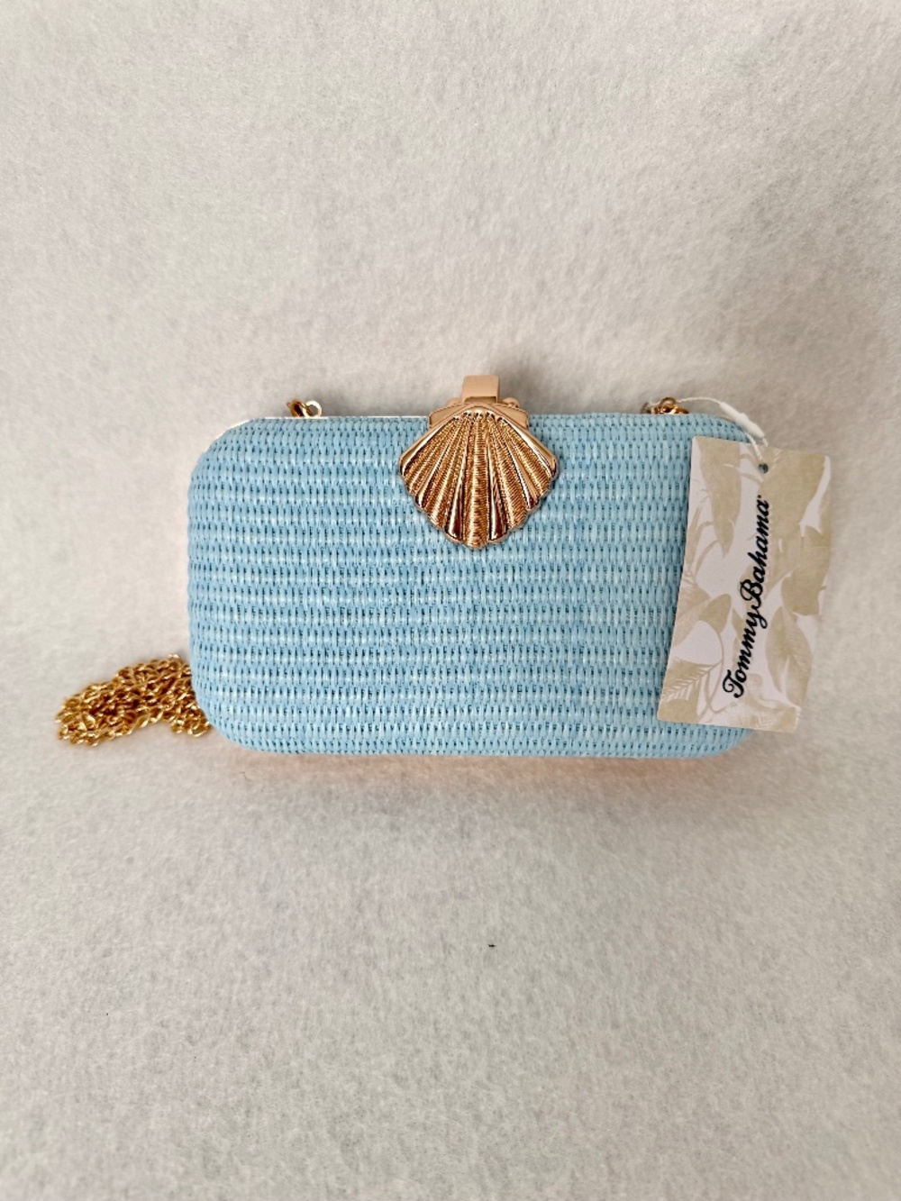 NWT Tommy Bahama Pale Blue Straw Clutch or Shoulder Bag with Shell Clasp